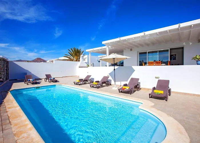 Captains Retreat Βίλα