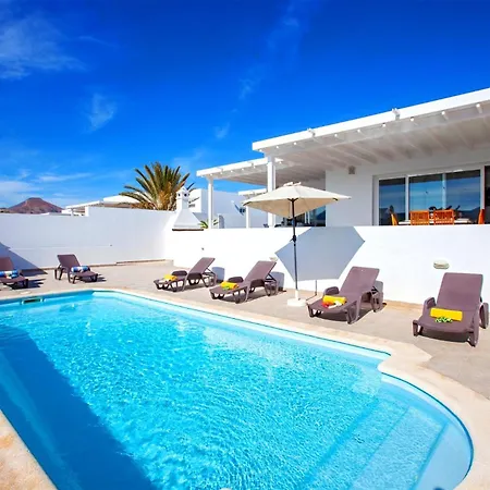 Captains Retreat Villa